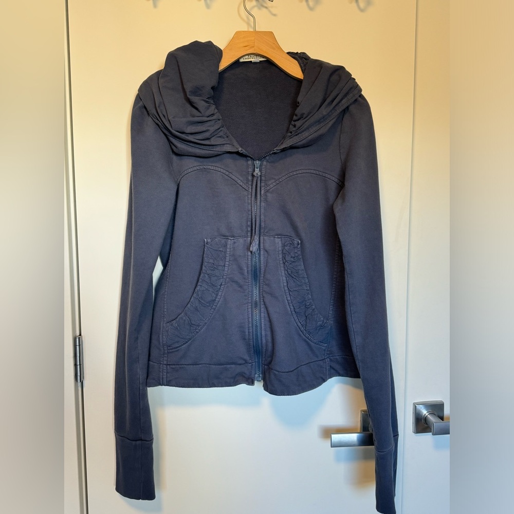 Prairie Underground Cloak Hoodie - Large